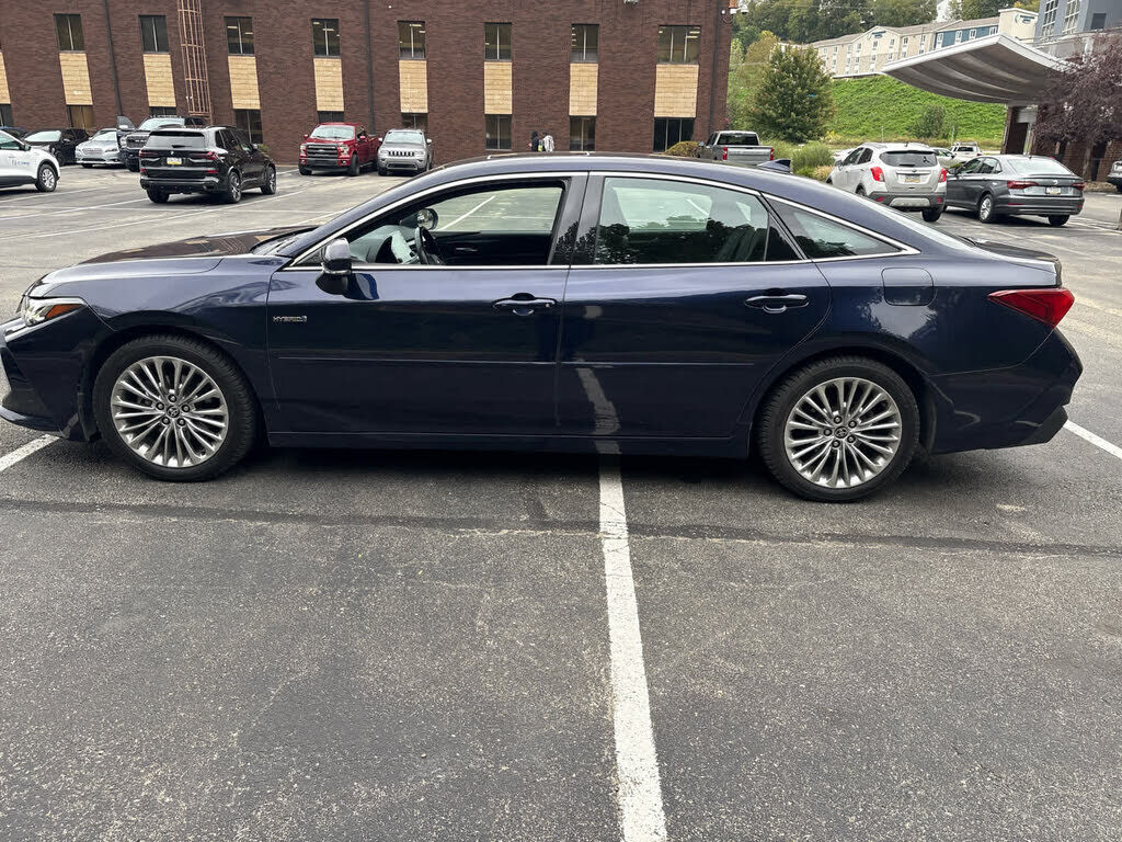 2021 TOYOTA Avalon