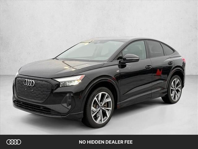 2023 AUDI Q4