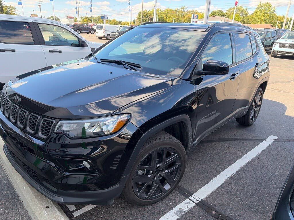 2025 JEEP Compass