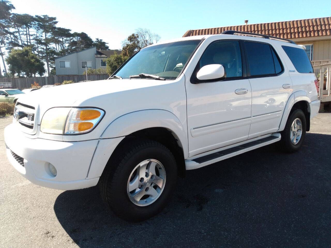 2002 TOYOTA Sequoia