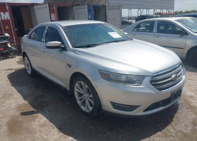 2013 FORD Taurus