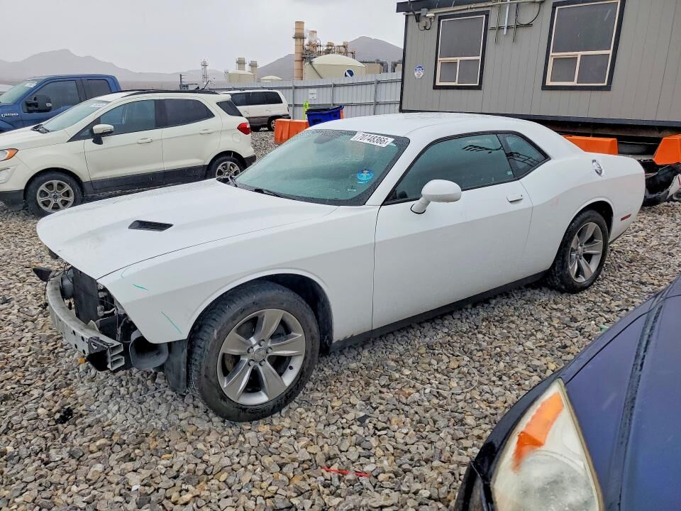 2016 DODGE Challenger