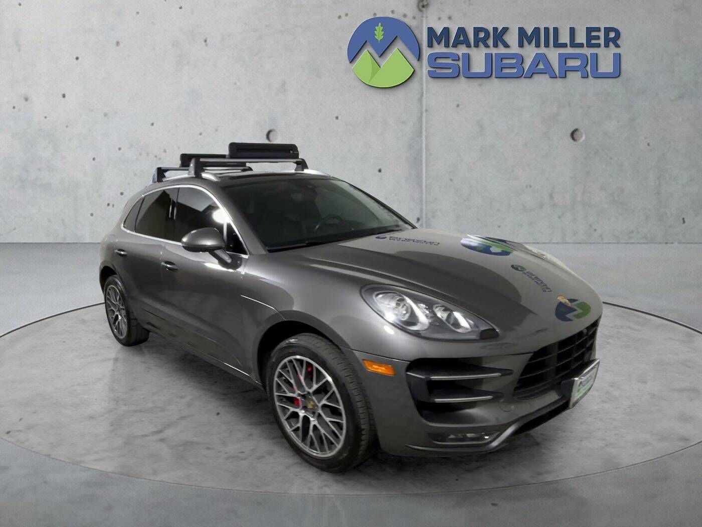 2016 PORSCHE Macan