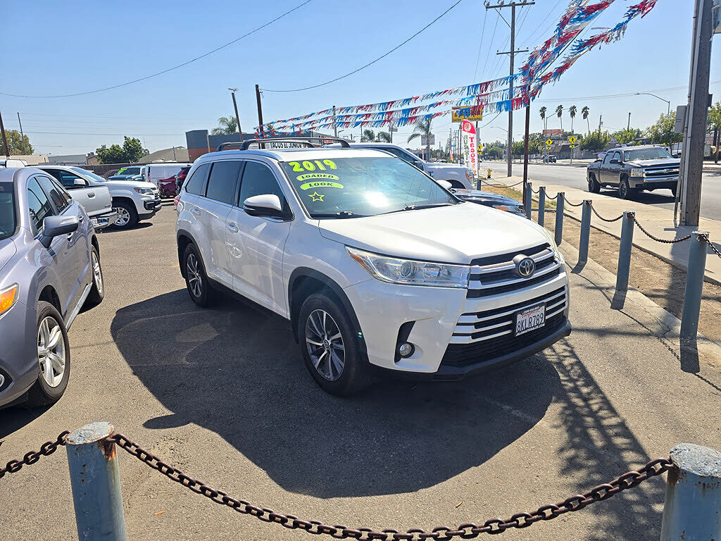 2019 TOYOTA Highlander