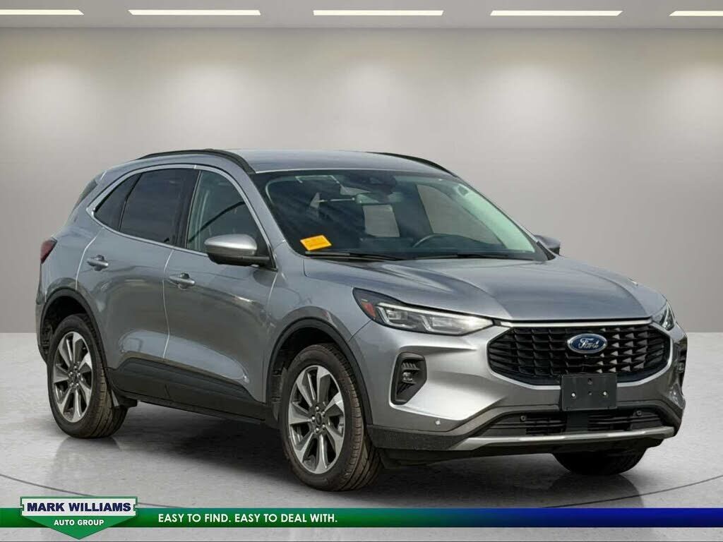 2024 FORD Escape