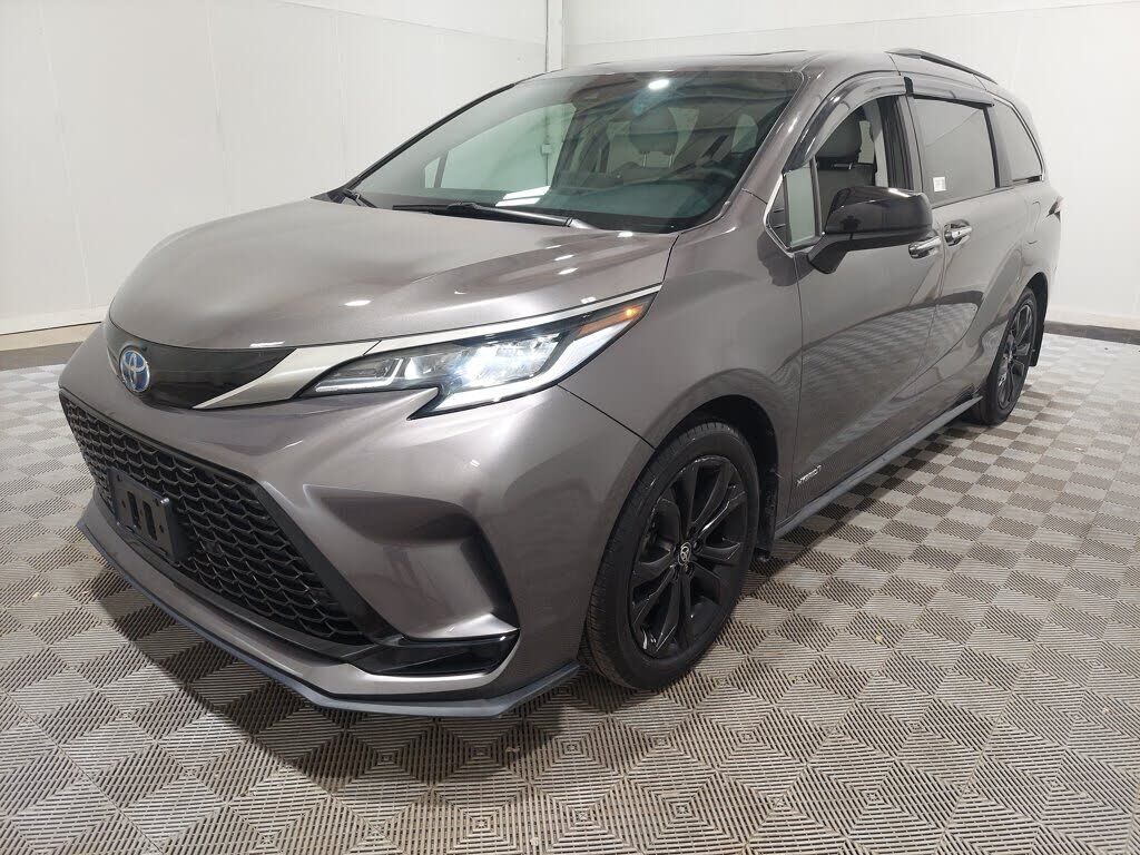 2021 TOYOTA Sienna