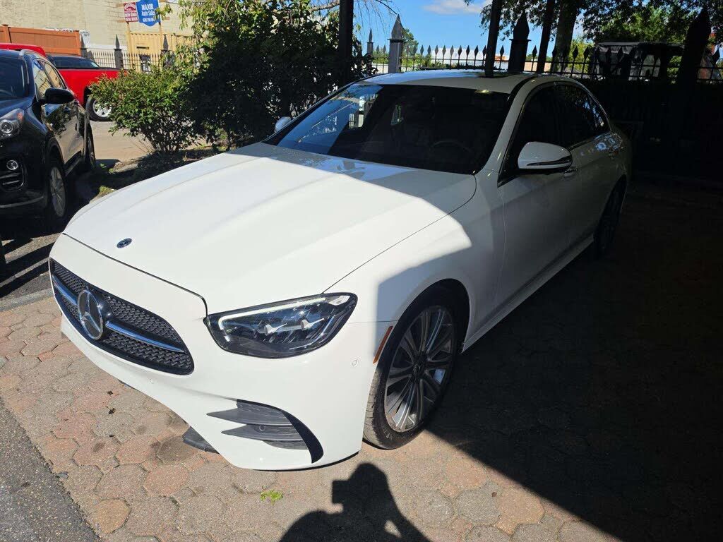 2021 MERCEDES-BENZ E-Class