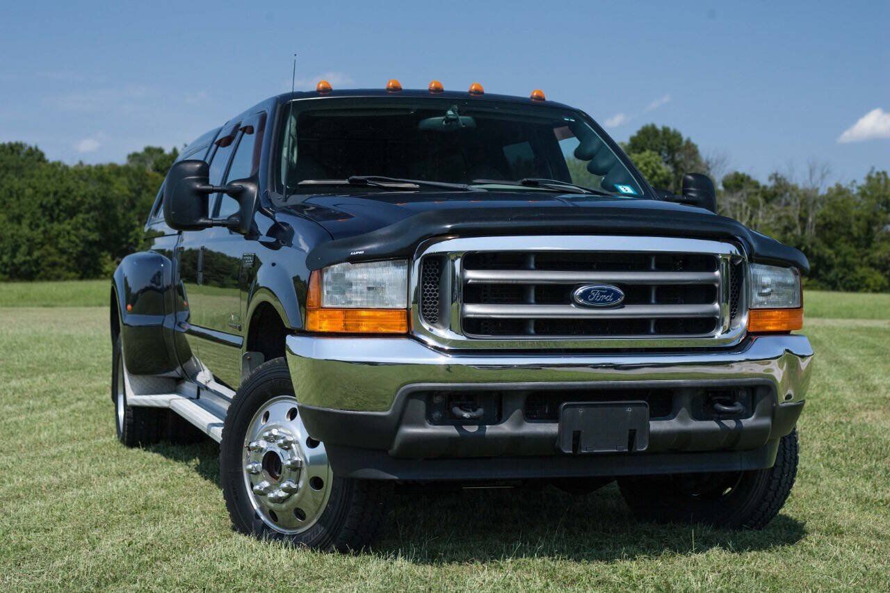 2001 FORD F-550