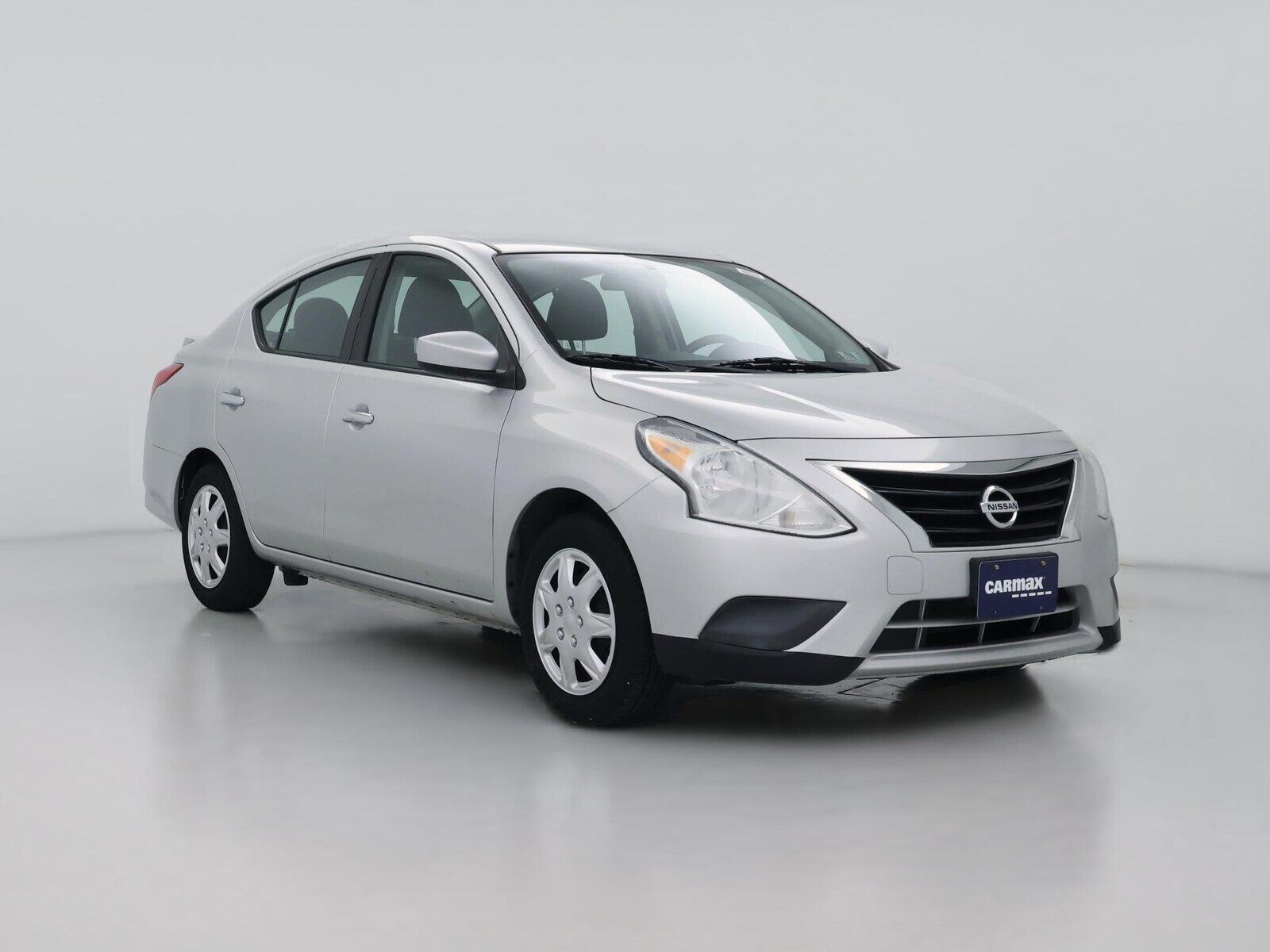 2017 NISSAN Versa