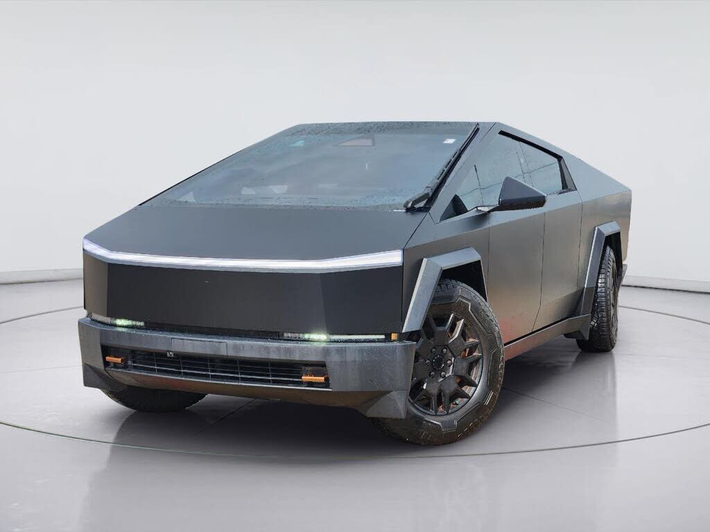 2024 TESLA Cybertruck