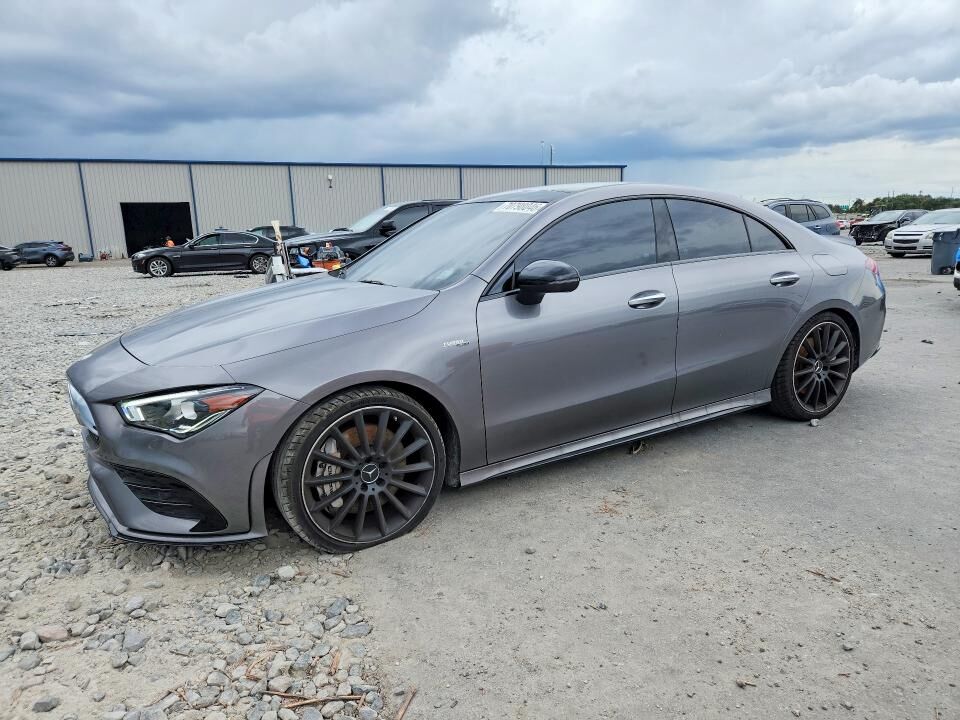 2022 MERCEDES-BENZ CLA-Class