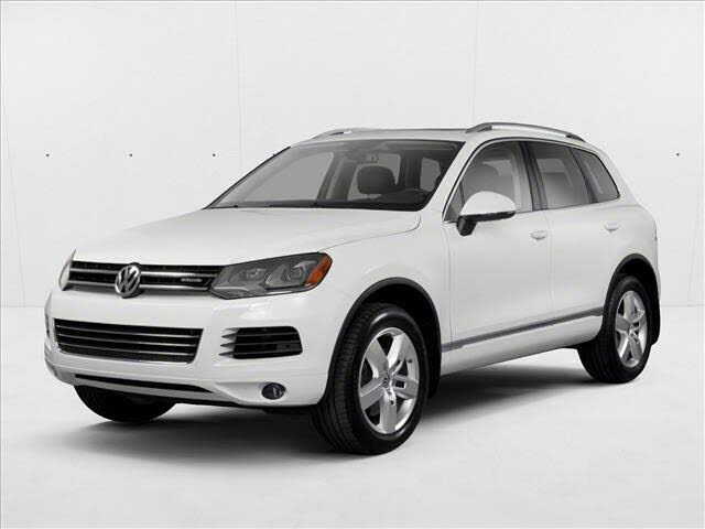 2012 VOLKSWAGEN Touareg