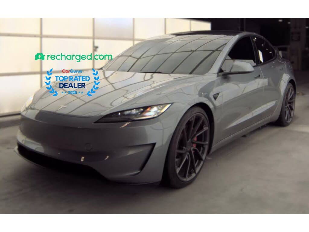 2024 TESLA Model 3