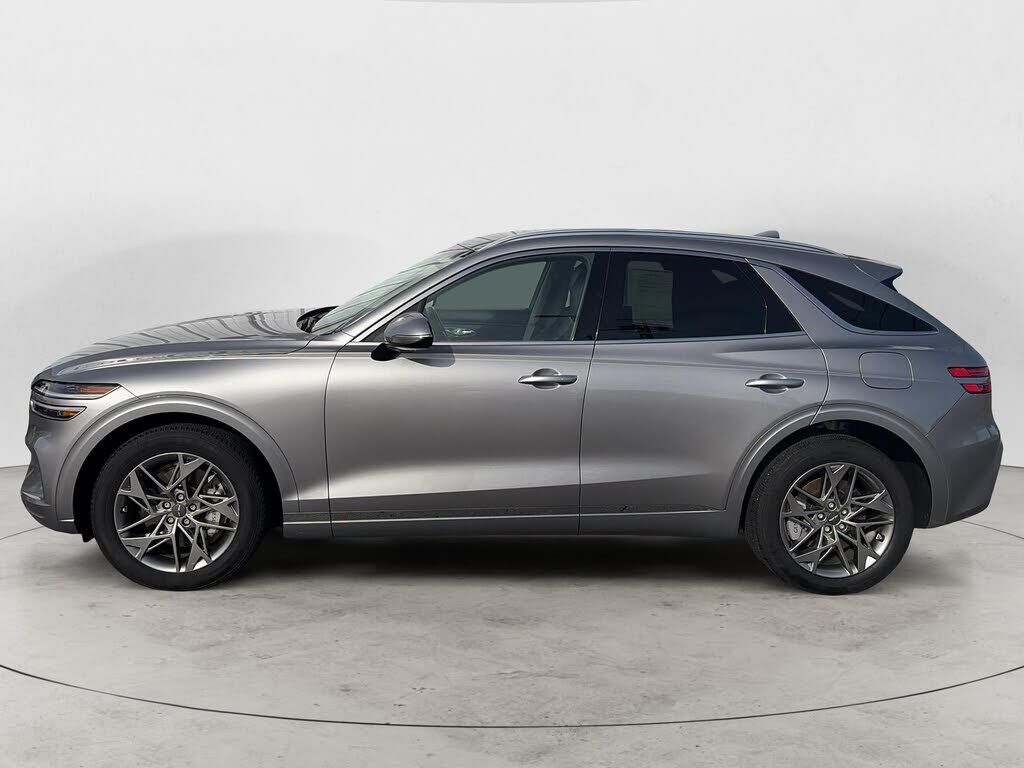 2025 GENESIS GV70