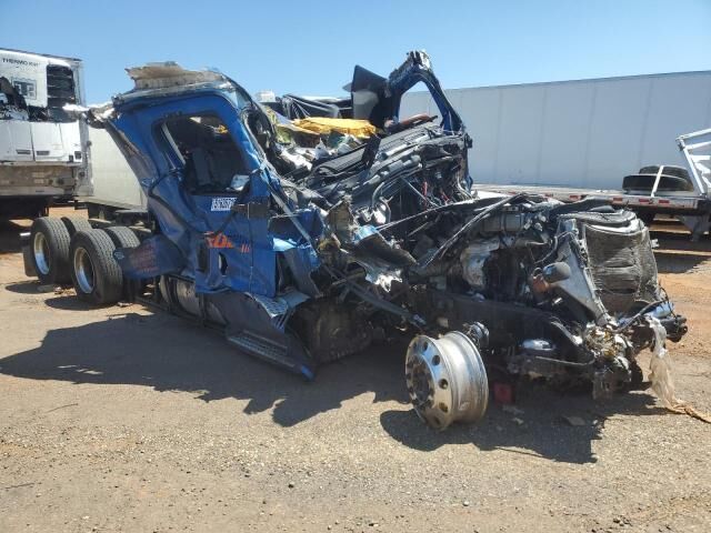 2020 FREIGHTLINER New Cascadia 126" Sleepercab