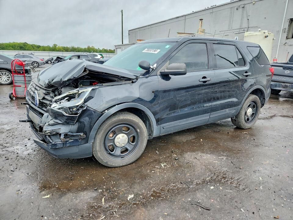 2017 FORD Explorer