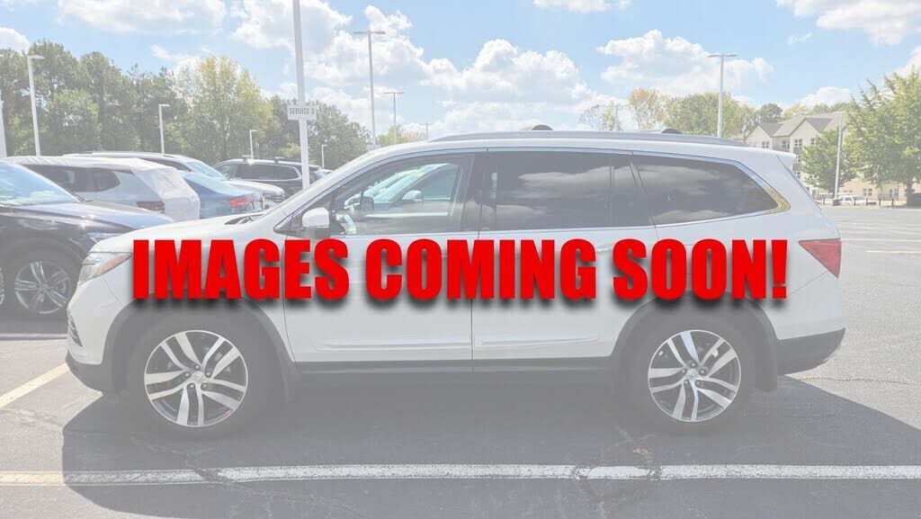 2017 HONDA Pilot