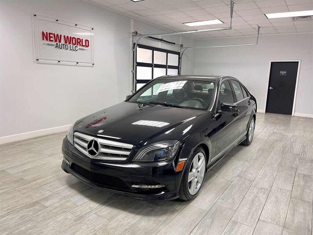 2011 MERCEDES-BENZ C-Class