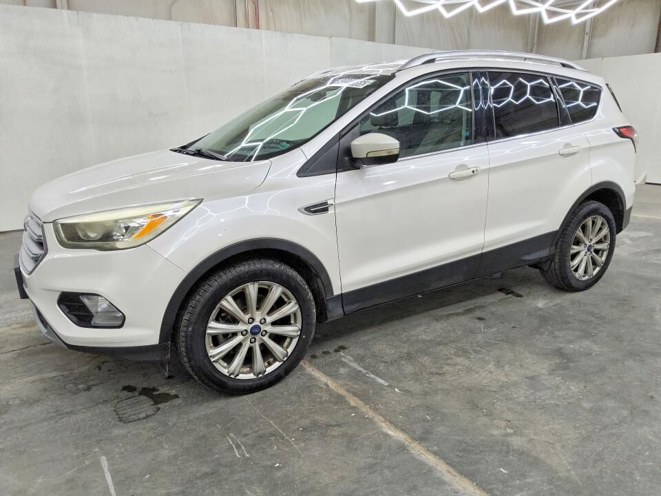 2017 FORD Escape