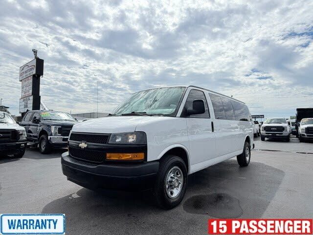 2023 CHEVROLET Express