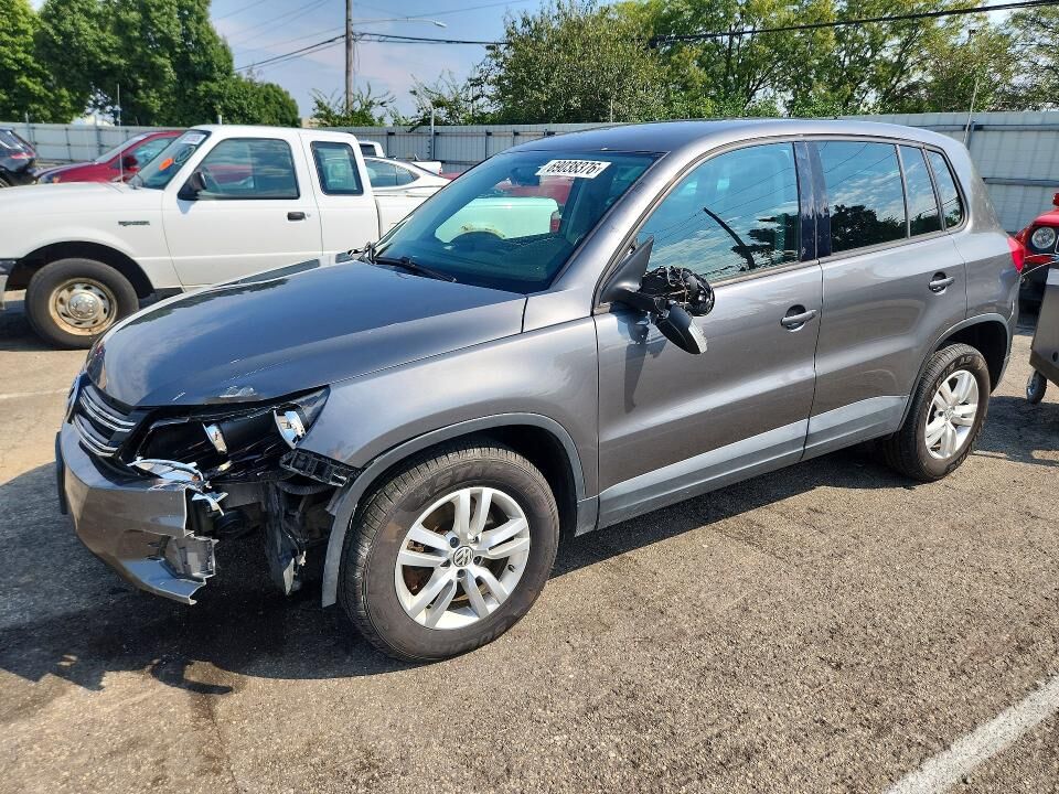 2013 VOLKSWAGEN Tiguan