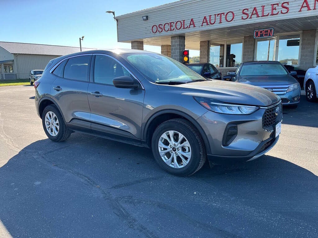 2024 FORD Escape