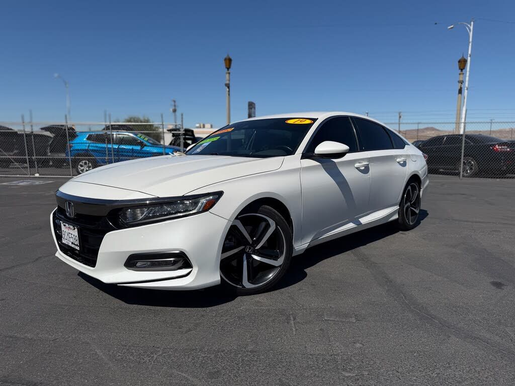2019 HONDA Accord