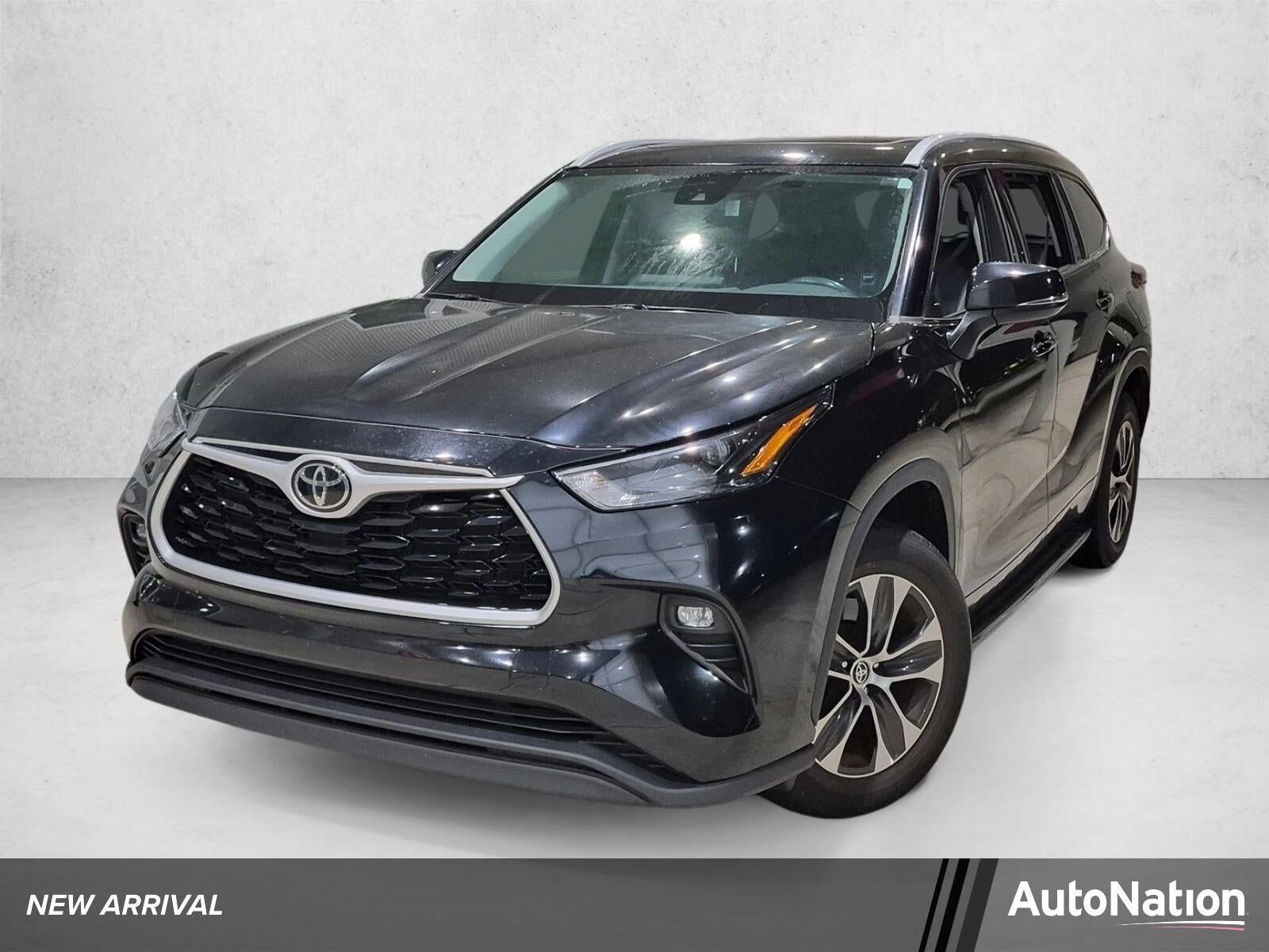 2022 TOYOTA Highlander