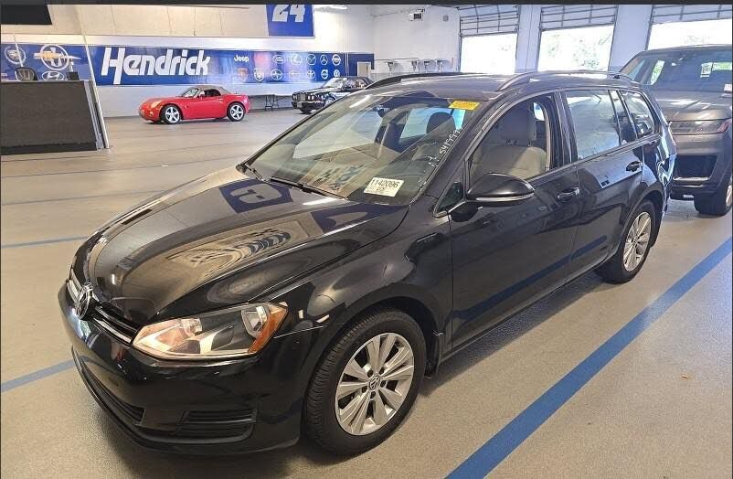 2017 VOLKSWAGEN Golf SportWagen