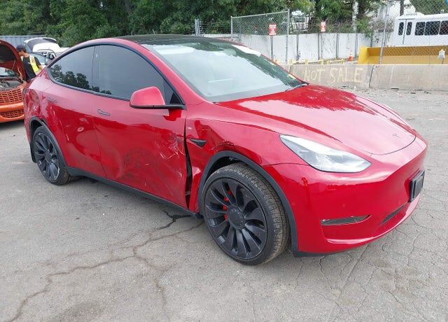 2022 TESLA Model Y