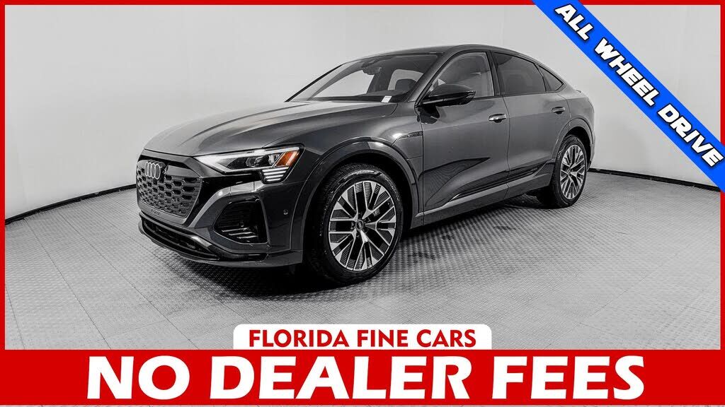 2024 AUDI Q8