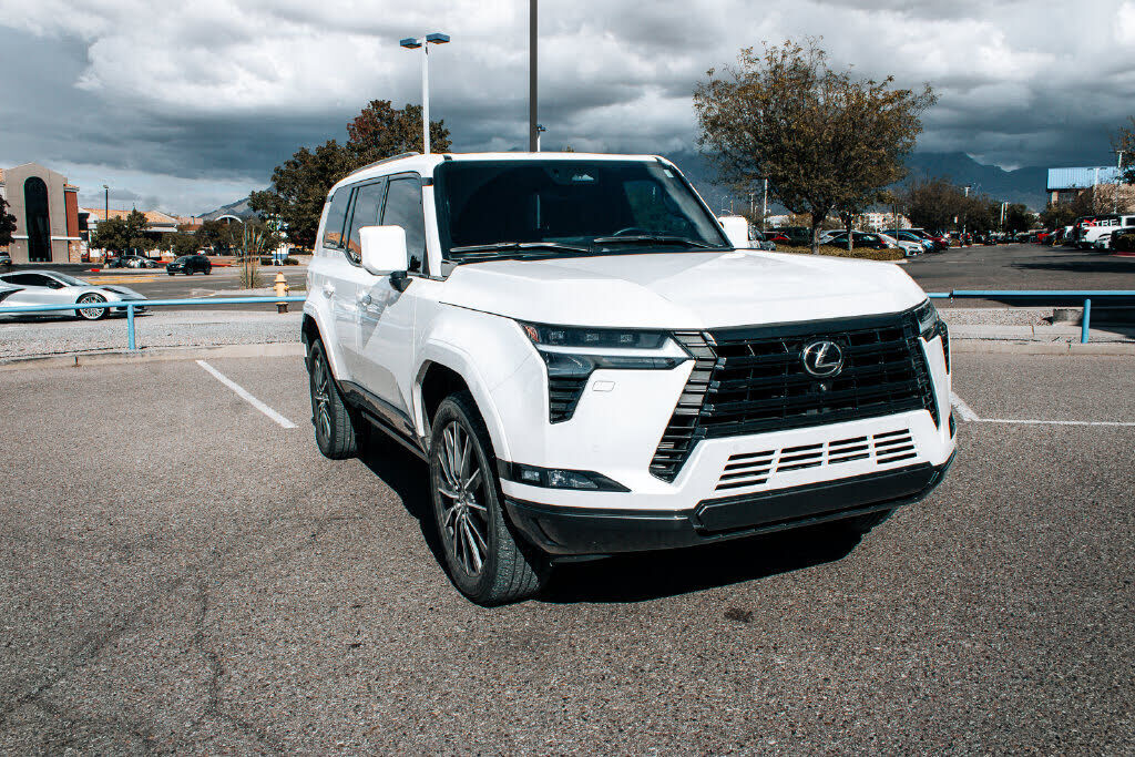 2024 LEXUS GX