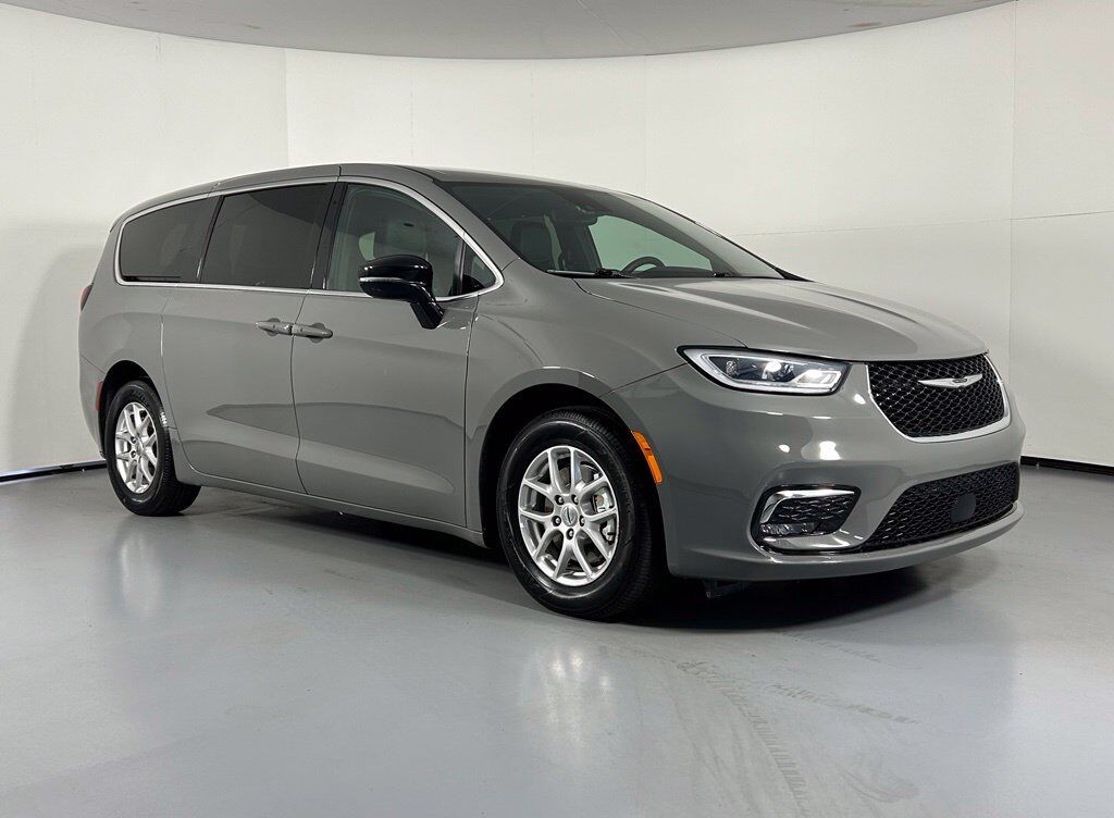 2025 CHRYSLER Pacifica