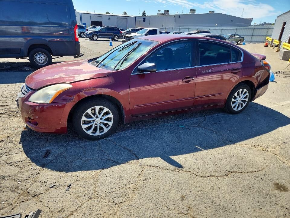 2010 NISSAN Altima
