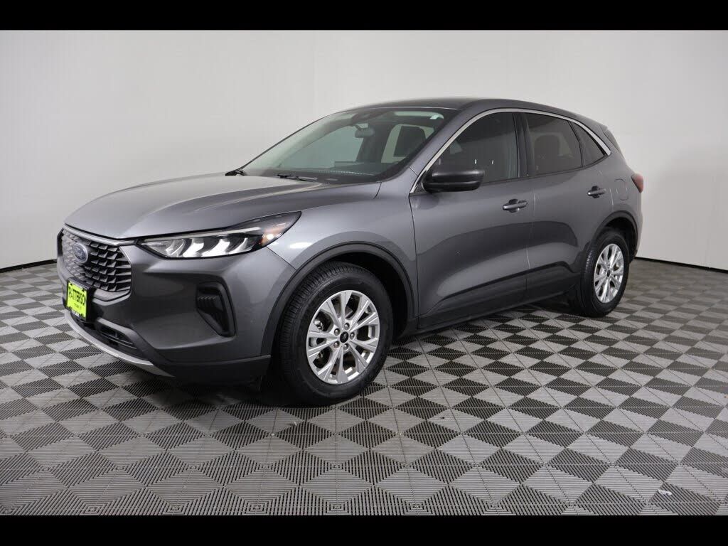 2024 FORD Escape