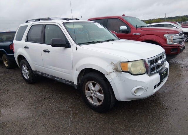 2010 FORD Escape