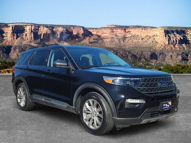 2022 FORD Explorer