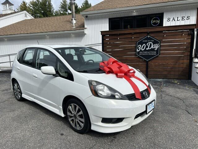 2012 HONDA Fit