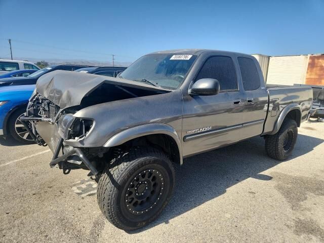 2004 TOYOTA Tundra