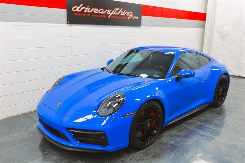 2022 PORSCHE 911