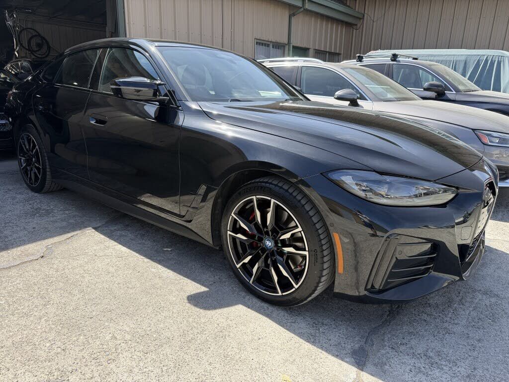2024 BMW i4