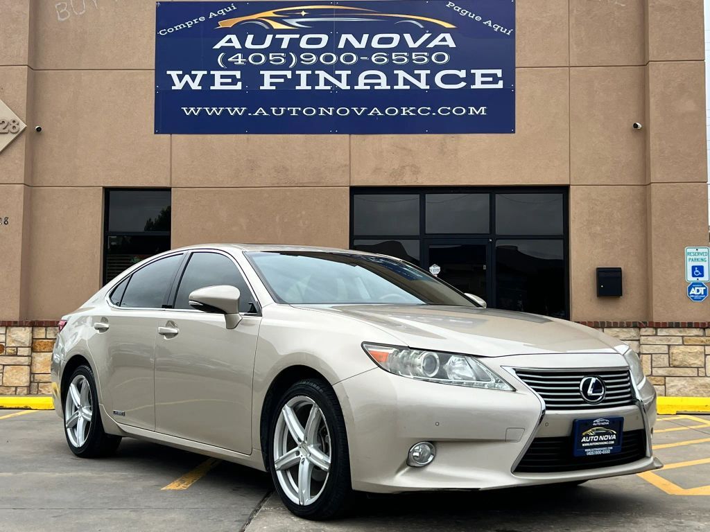 2013 LEXUS ES