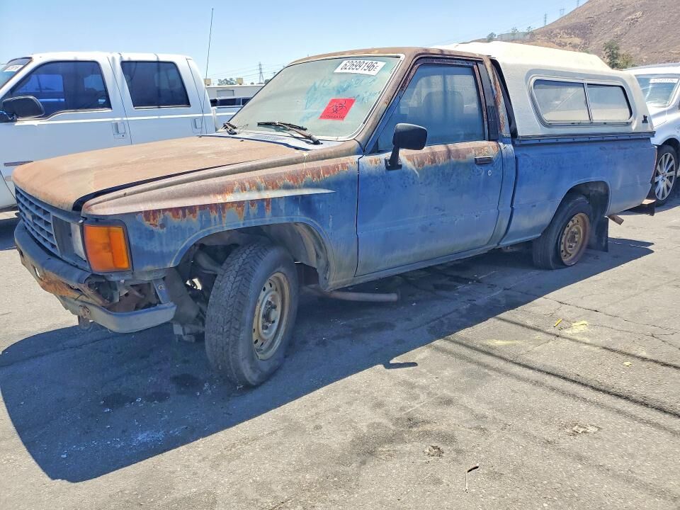 1985 TOYOTA Pick-Up