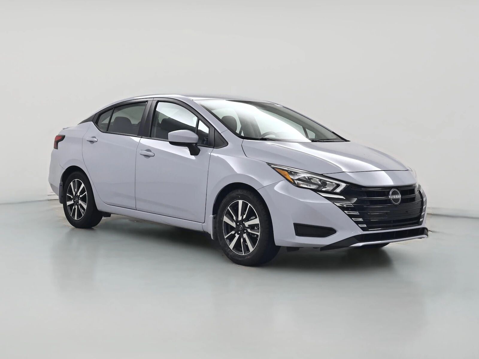 2025 NISSAN Versa