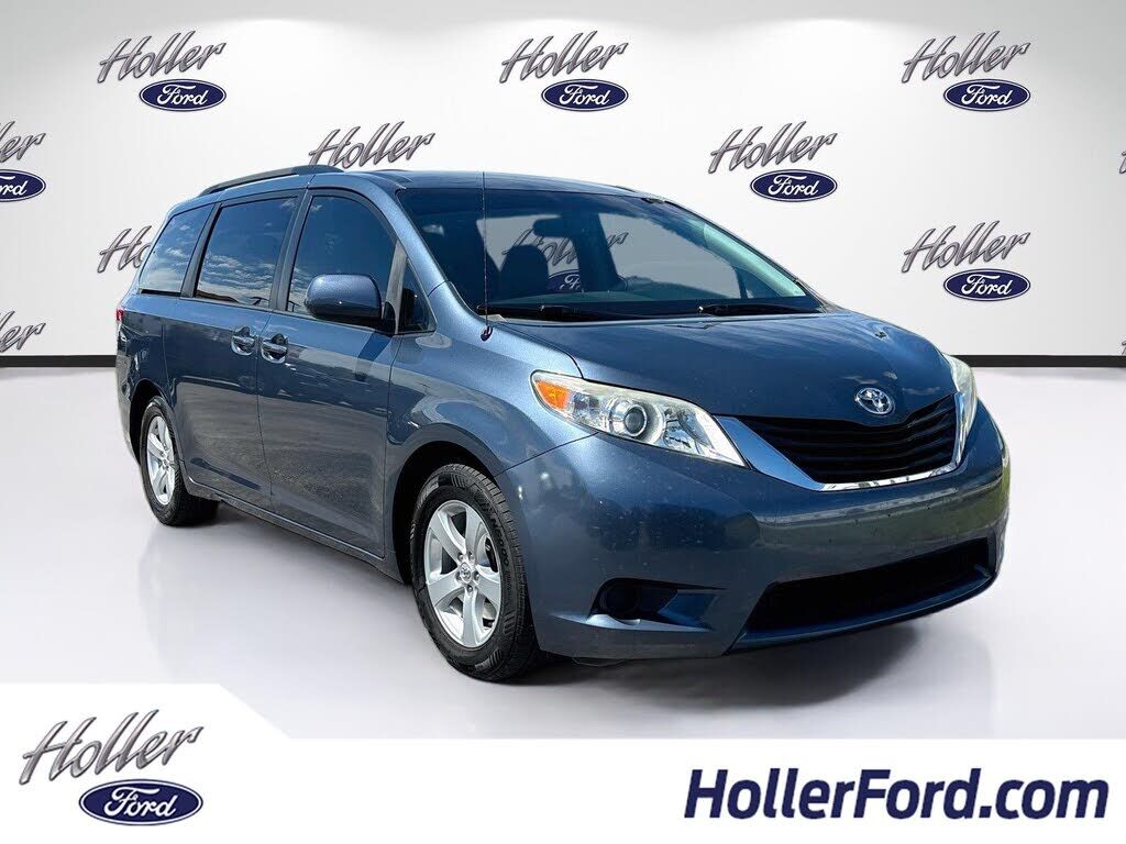 2014 TOYOTA Sienna