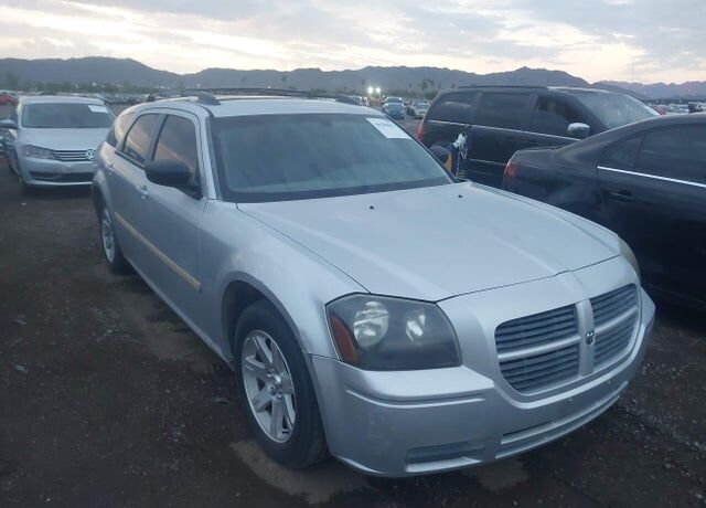 2005 DODGE Magnum