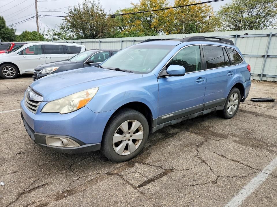 2010 SUBARU Outback