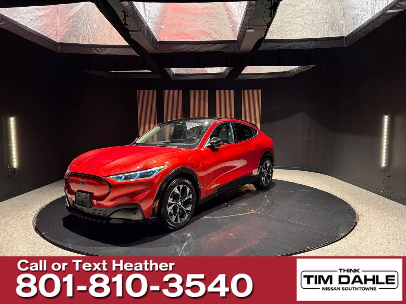2021 FORD Mach-E