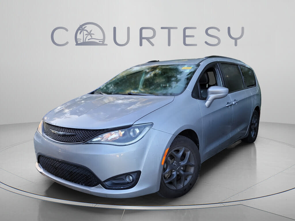 2019 CHRYSLER Pacifica