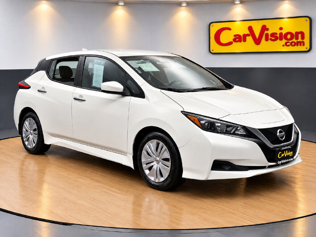 2022 NISSAN Leaf